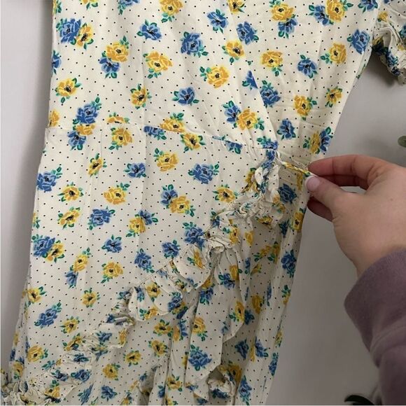 Anthropologie Lost &‎ Wander mama Mia midi wrap flower dress in cream xs - Picture 8 of 12